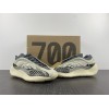 アディダス yeezy 700 V3 フェード