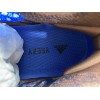 アディダス yeezy ブースト 380 「azure」