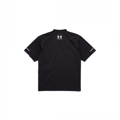 Under Armour®ウォッシャブル黒と白レトロなフラットニットのミディアムバージョンTシャツです